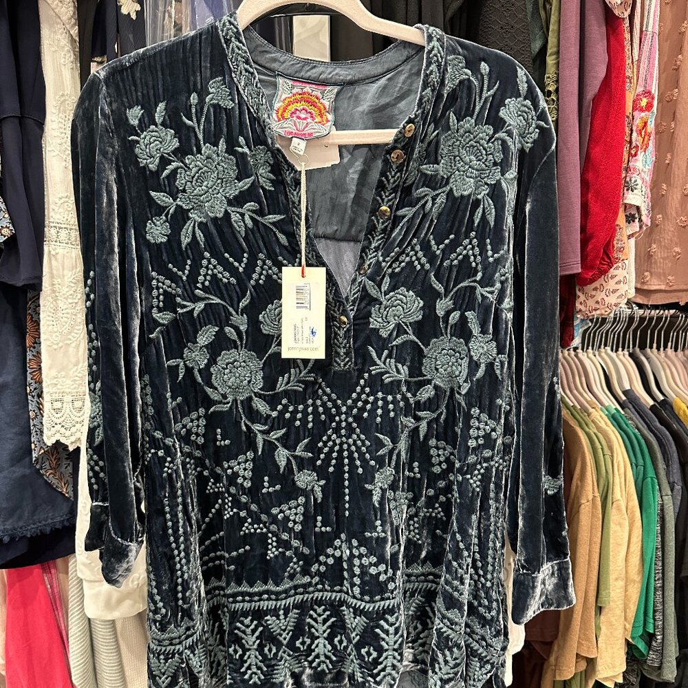 Johnny Was NWT Top Small